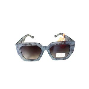 NWT Women's Gray/Green Camo Tortoise Shell Oversized Chunky Sunglasses